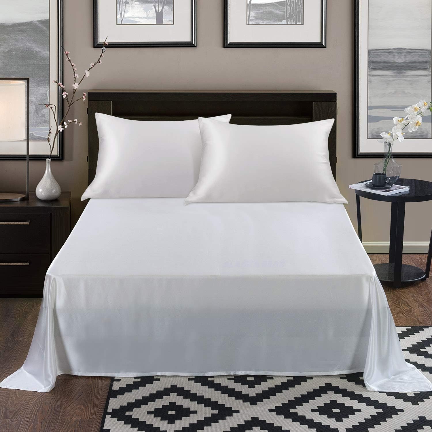 Ivory 19 Momme Silk Pillowcase, Queen: image 5